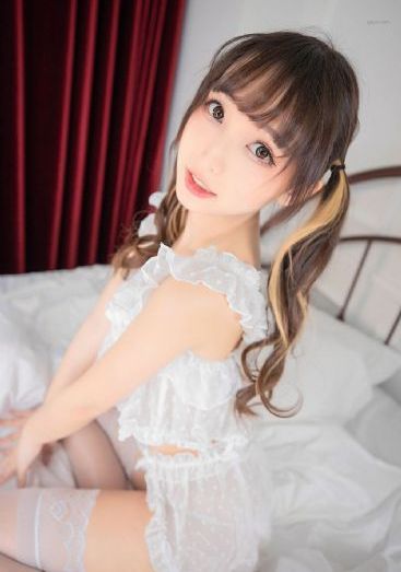 欧美制服xxx_720超清在线观看